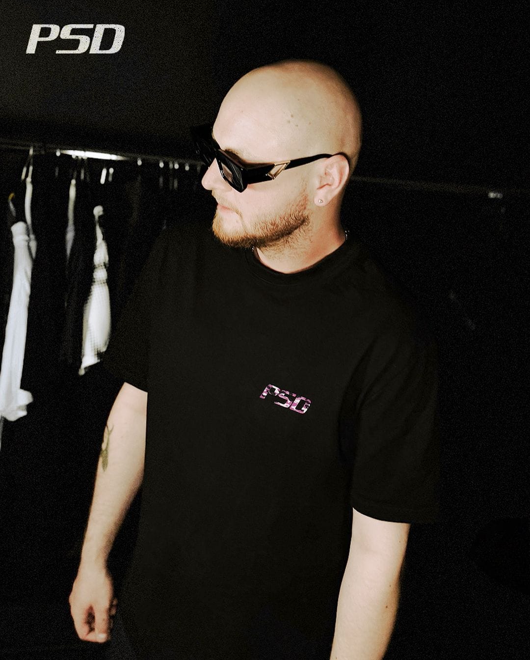 Pink Camo T-shirt (czarny)